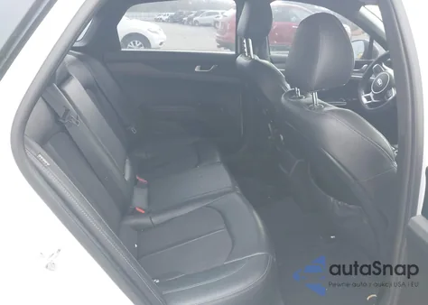 2021 Kia K5 Gt-Line z USA, uszkodzony, nr VIN 5XXG64J23MG063358